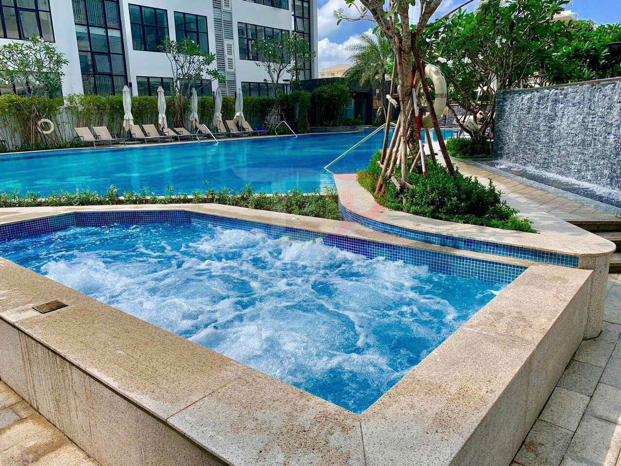 Bán căn hộ Aqua 4 Vinhomes Golden River 1 phòng ngủ full nội thất view sông và Bitexco trực diện